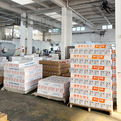 1.26*202M Bezdołowa folia laminacyjna na zimno, odporna na wysokie temperatury, wysoka lepkość